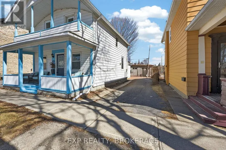 45 MAIN STREET, Gananoque, Ontario K7G2L8