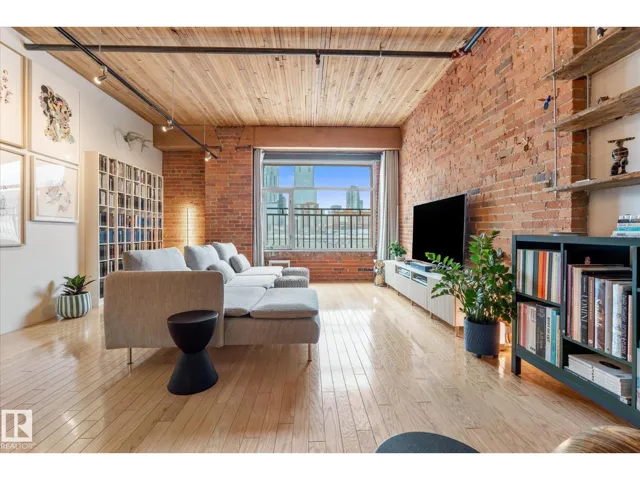 #310 10301 109 ST NW, Edmonton, Alberta T5J1N4