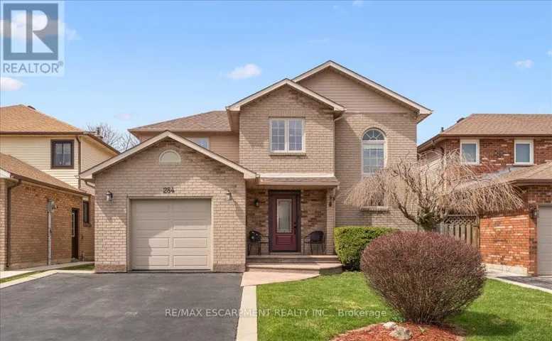 284 DELANCEY BOULEVARD, Hamilton (Barnstown), Ontario L9B1Y9