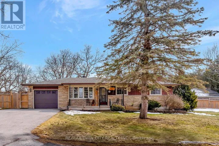 22 VICTORIA STREET, North Dumfries, Ontario N0B1L0
