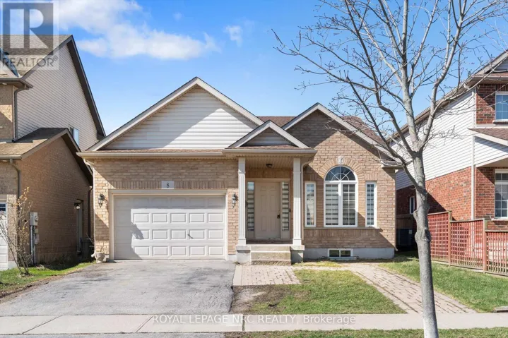 8 SILVER MAPLE ROAD, Thorold (Confederation Heights), Ontario L2V5G5
