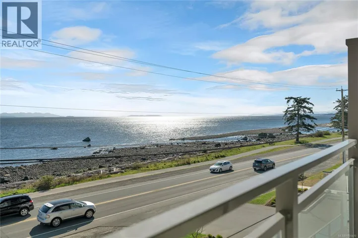 304 536 Island Hwy S, Campbell River, British Columbia V9W1A5
