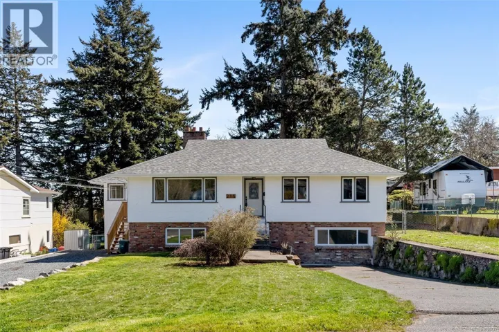 215 Suzanne Pl, View Royal, British Columbia V9B1P2
