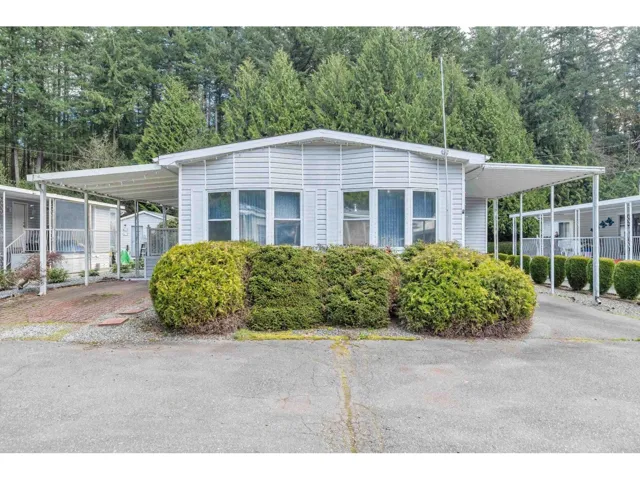 242 20071 24 AVENUE, Langley, British Columbia V2Z2A1