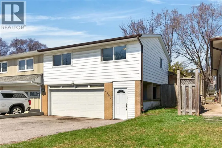 2599 LUNDENE Road, Mississauga, Ontario L5J3Y8
