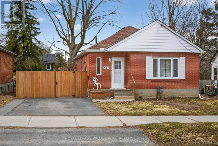 637 BEVERLY STREET, Peterborough (Ashburnham Ward 4), Ontario K9H2B4