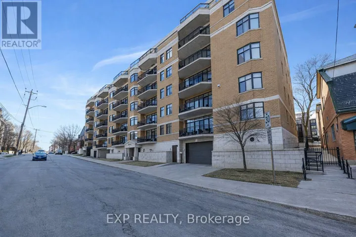 209 - 260 BESSERER STREET, Ottawa, Ontario K1N1J3