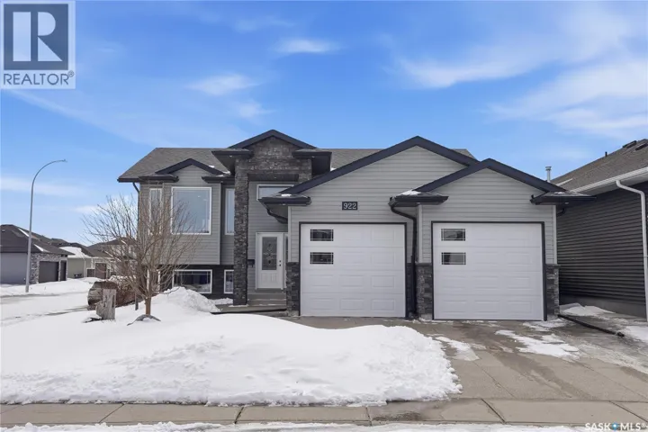 922 Salmon WAY, Martensville, Saskatchewan S0K2T1