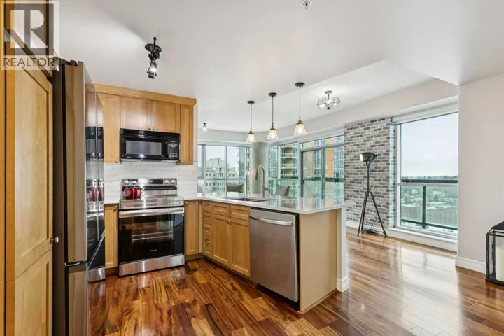 1701, 836 15 Avenue, Calgary, Alberta T2R1S2