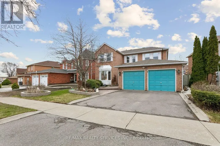 16 MAJOR WILLIAM SHARPE DRIVE E, Brampton (Northwood Park), Ontario L6X3K3