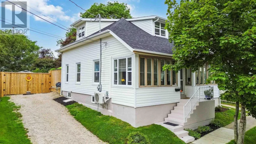 14 Ryerson Court, Yarmouth, Nova Scotia B5A1V6