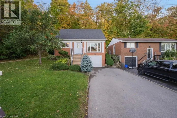 62 BRENTWOOD Drive, Stoney Creek, Ontario L8G2W8