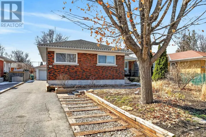 1318 ALBANY DRIVE, Ottawa, Ontario K2C2L9