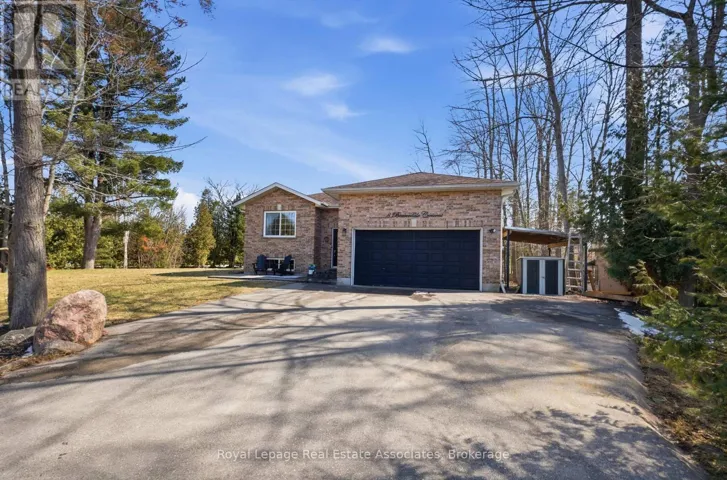 8 BEAVERDALE CRESCENT, Georgina (Pefferlaw), Ontario L0E1N0