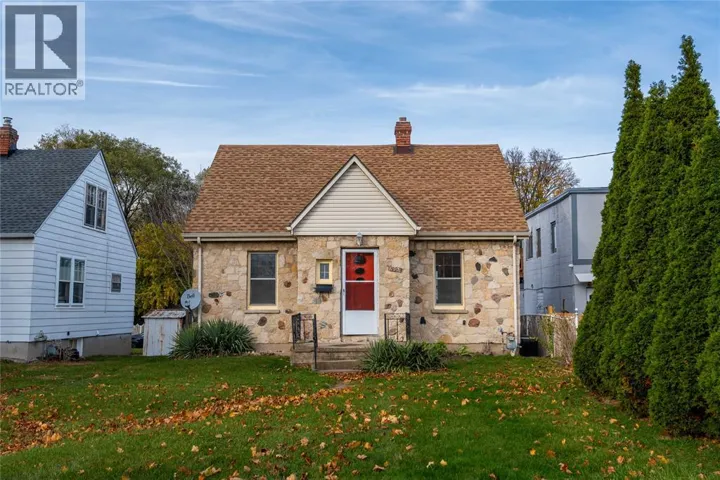 790 LONDON ROAD, Sarnia, Ontario N8T4H1