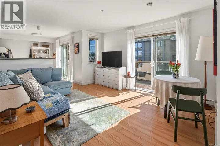 303 356 Gorge Rd E, Victoria, British Columbia V8T2W2