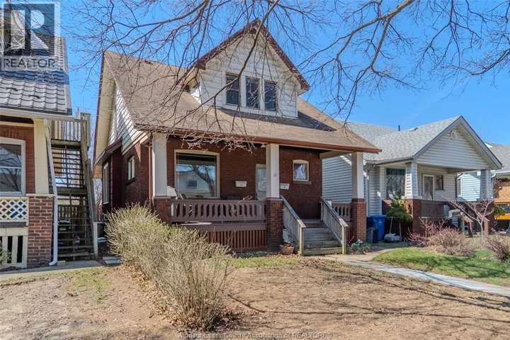 1135 Janette AVENUE, Windsor, Ontario N9A5A6