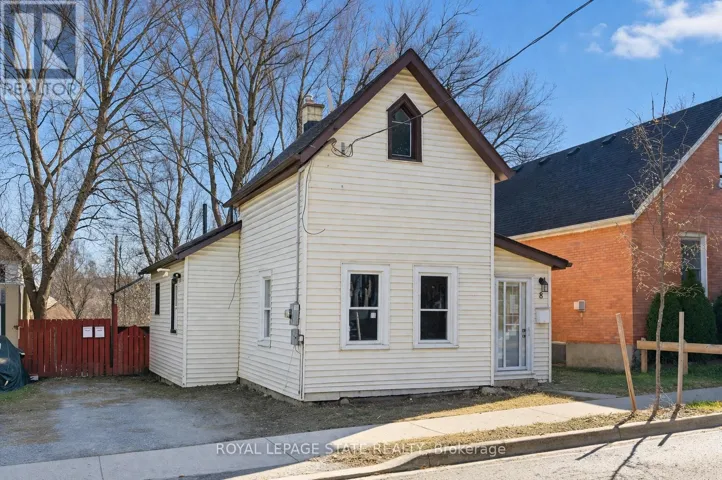 8 TASKER STREET, St. Catharines (E. Chester), Ontario L2R3Z8