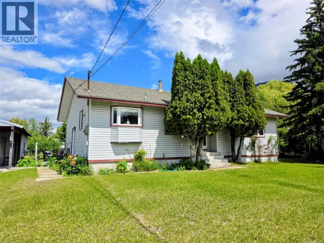 4771 Burns Avenue, Canal Flats, British Columbia V0B1B0