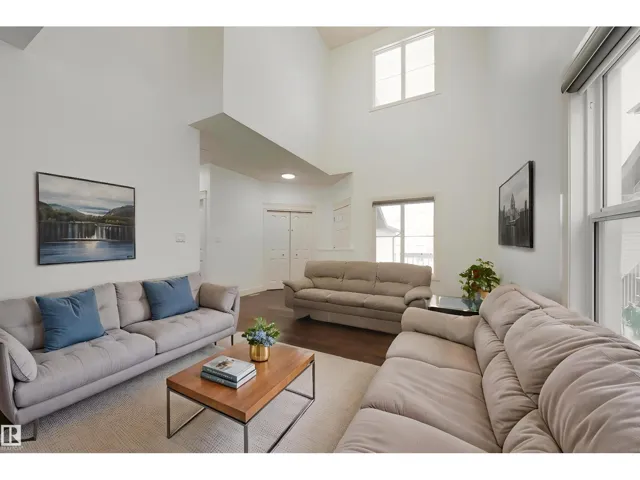 6131 10 AV SW, Edmonton, Alberta T6X0M3