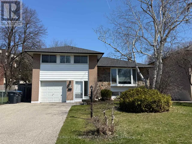 1349 KELLY ROAD, Mississauga (Clarkson), Ontario L5J3V1