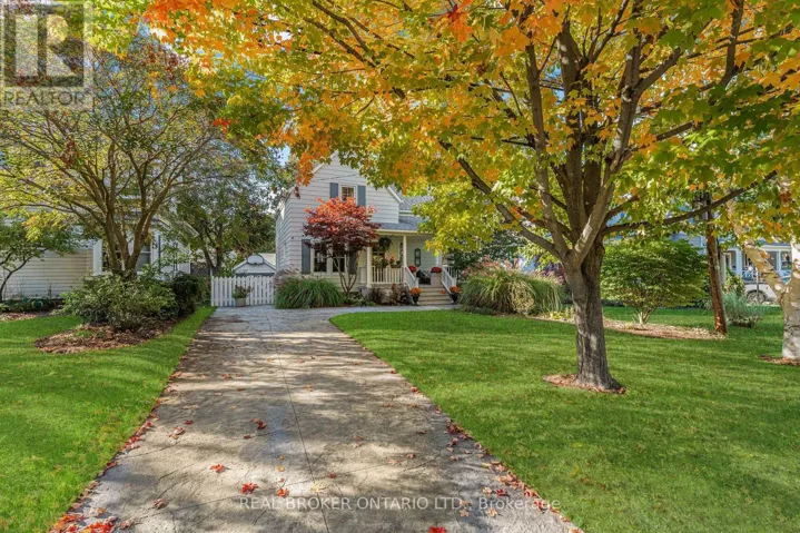 24 ROBINSON STREET S, Grimsby (Grimsby East), Ontario L3M3C4