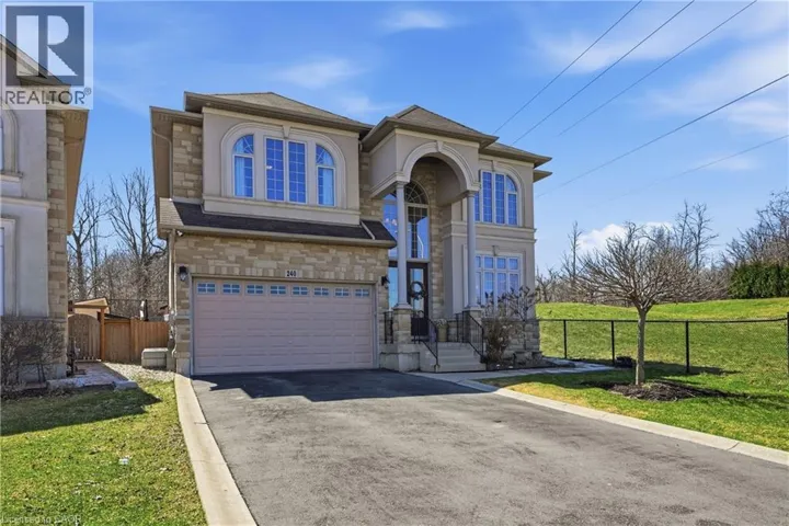 240 CLOVERLEAF Drive, Ancaster, Ontario L9K1T2