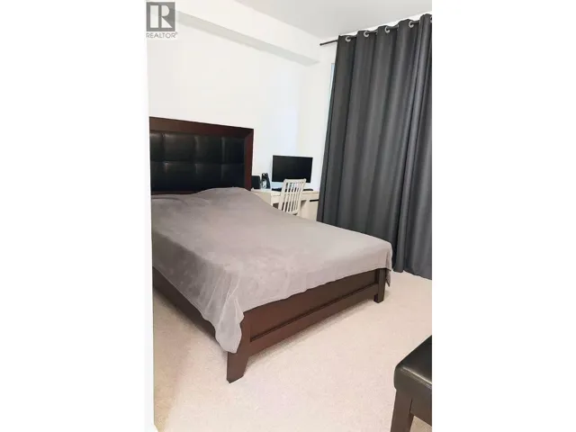 30X 5689 KINGS ROAD, Vancouver, British Columbia V6T1K9