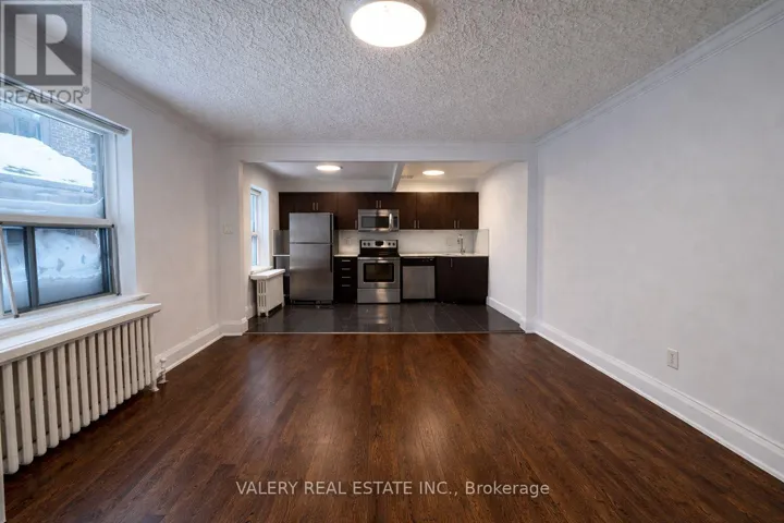 35 - 2404 QUEEN STREET E, Toronto (Birchcliffe-Cliffside), Ontario M1N1A2