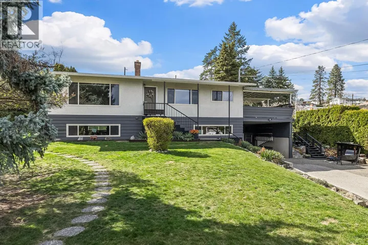 2906 Weatherhill Road, West Kelowna, British Columbia V1Z1P3