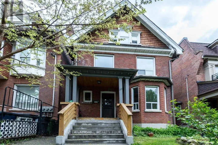UNIT D - 201 MADISON AVENUE, Toronto (Annex), Ontario M5R2S6