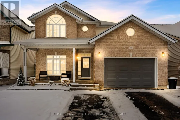 975 BLUFFWOOD AVENUE, Kingston (Kingston East (Incl Barret Crt)), Ontario K7K7K5