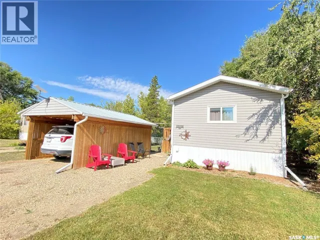 41 Cypress Mobile Home Park, Maple Creek, Saskatchewan S0N1N0