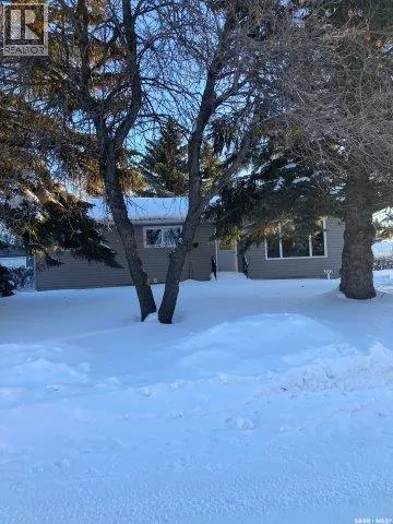 212 Fourth STREET NE, Ituna, Saskatchewan S0A1N0