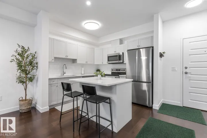 #307 8730 82 AV NW, Edmonton, Alberta T6C0Z1