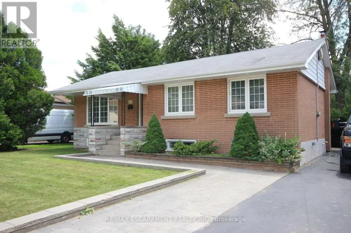 1026 BRIDGE ROAD, Oakville (WO West), Ontario L6L2B5