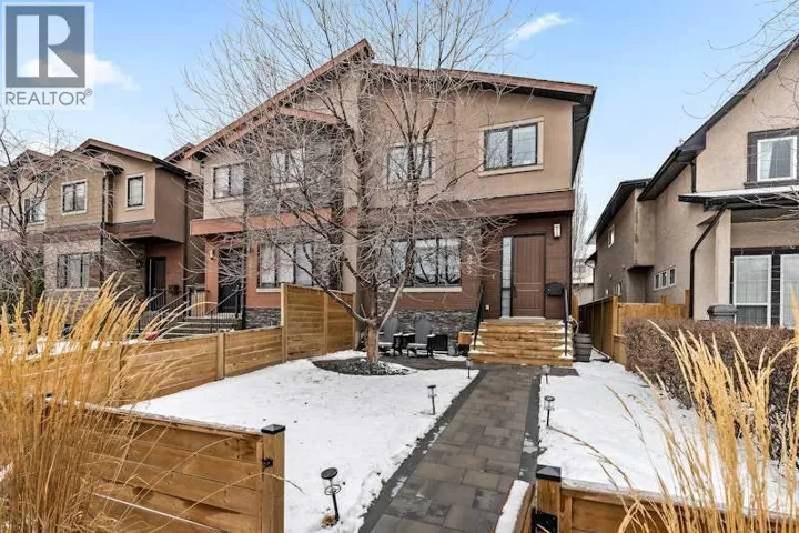 3917 16 Street SW, Calgary, Alberta T2T4H5