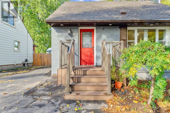 13 LEWIS STREET, Hamilton (McQuesten), Ontario L8H6C3