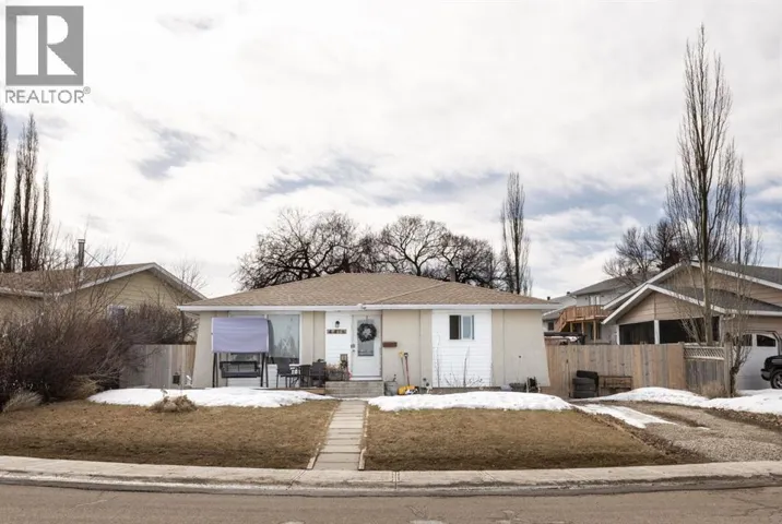 4416 54 Avenue, Innisfail, Alberta T4G1K6