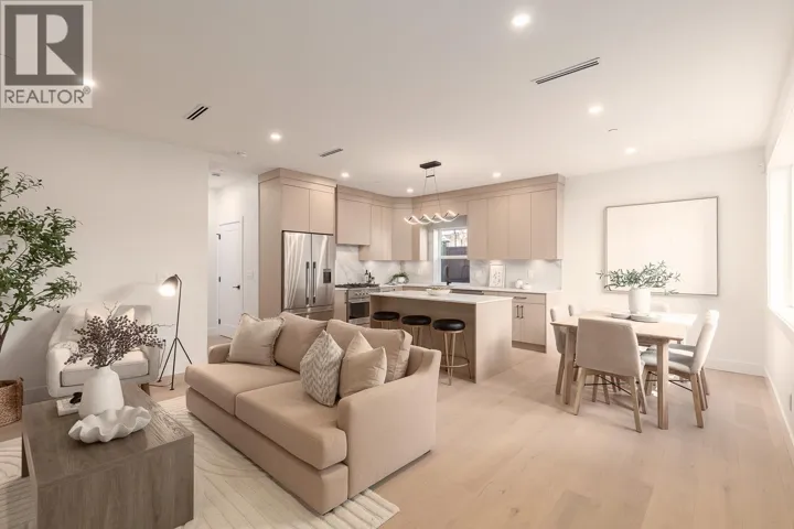 1 3506 E PENDER STREET, Vancouver, British Columbia V5K2E3