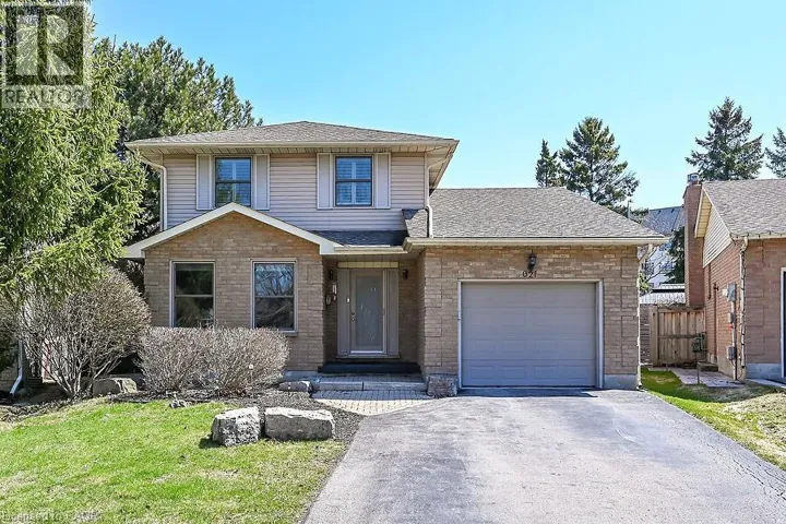 621 TOMAHAWK Crescent, Ancaster, Ontario L9G3T4