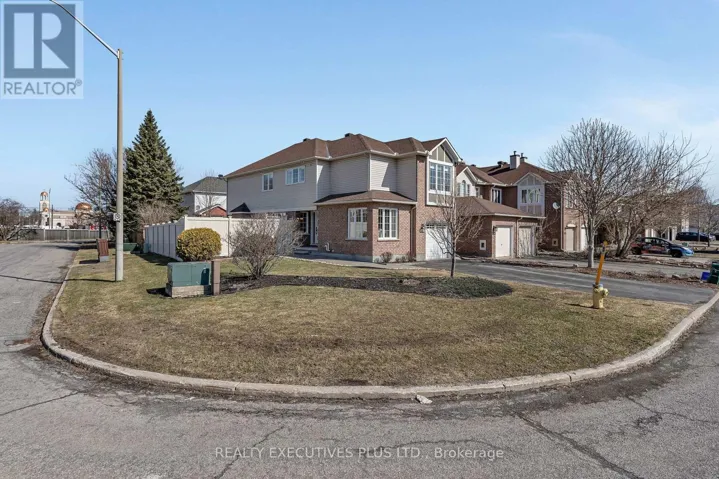 1611 MARLEY CRESCENT, Ottawa, Ontario K1J1C2