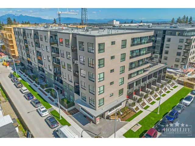 214 15733 85 AVENUE, Surrey, British Columbia V4N6Z1