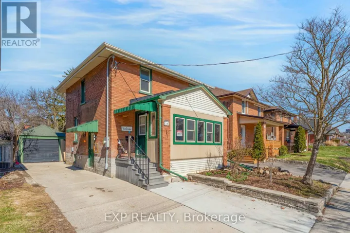 24 ONWARD AVENUE, Kitchener, Ontario N2H3J7