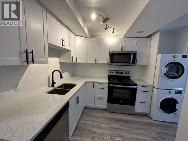 200 Emma STREET Unit# 6, Chatham, Ontario N7L5E9