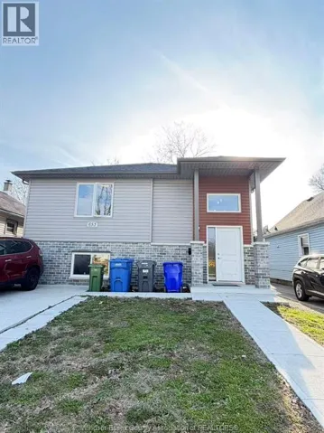 653 BRIDGE, Windsor, Ontario N9B2M5