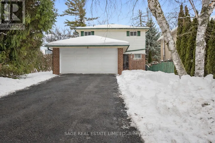 2 JOHNSON STREET, Markham (Thornhill), Ontario L3T2N7