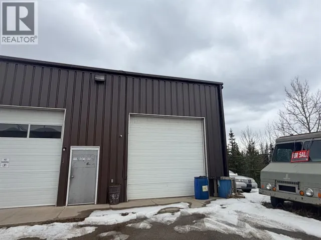 B, 111 Veats Avenue, Hinton, Alberta T7V1S8
