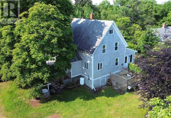 92 Main Street, Chester, Nova Scotia B0J1J0