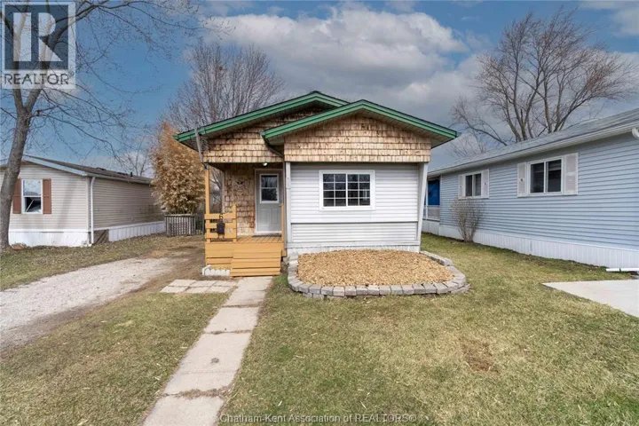 6 Maple DRIVE, McGregor, Ontario N0R1J0